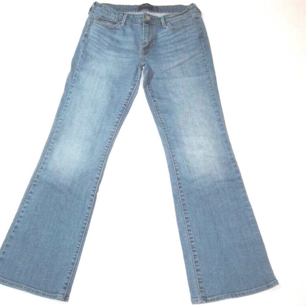 LEVI'S Slight Curve Classic Boot Cut Jeans